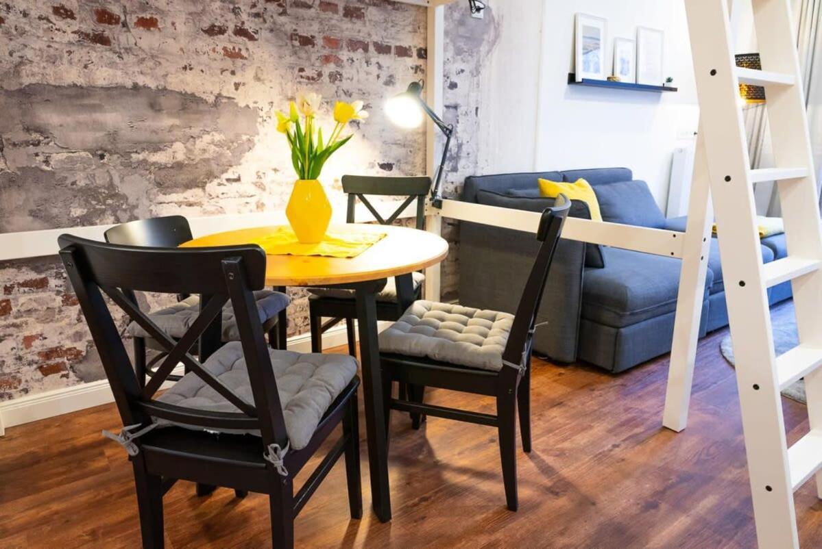 Shabby Chic Apartment In Ideal Location Hamburgo Exterior foto